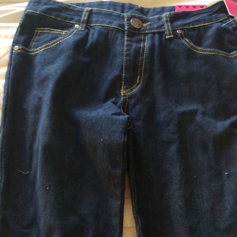 Jeans - Picture 2 of 3